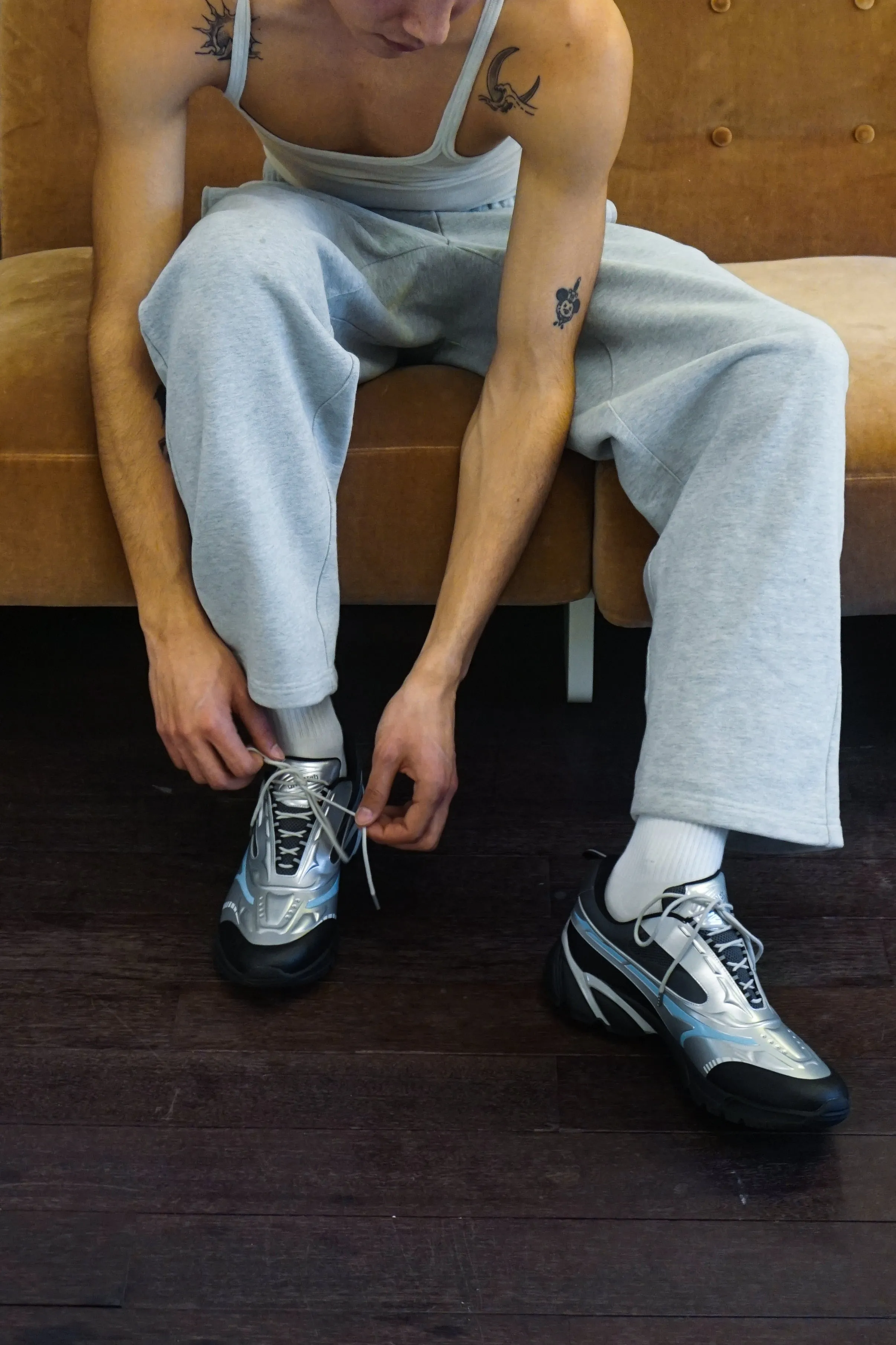 Helix Swift Trek Sneakers (Silver)